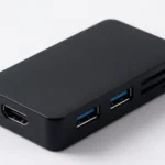 USB C Hub 332 (5-in-1、4K HDMI) アダプター – 拡張USB-Cノートパソコン 4K HDMI、2つのUSB-A 3.0ポート、SD